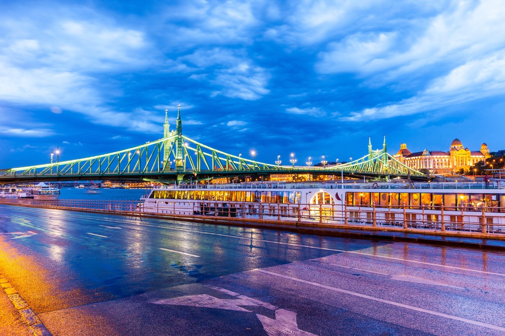 為什么近些年，國內(nèi)越來越多家庭選擇移民歐洲？