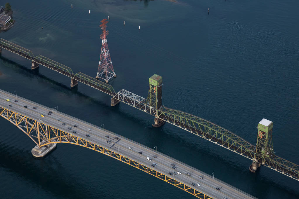 加拿大留學(xué)還有陪讀政策？你知道怎樣辦理陪讀嗎？