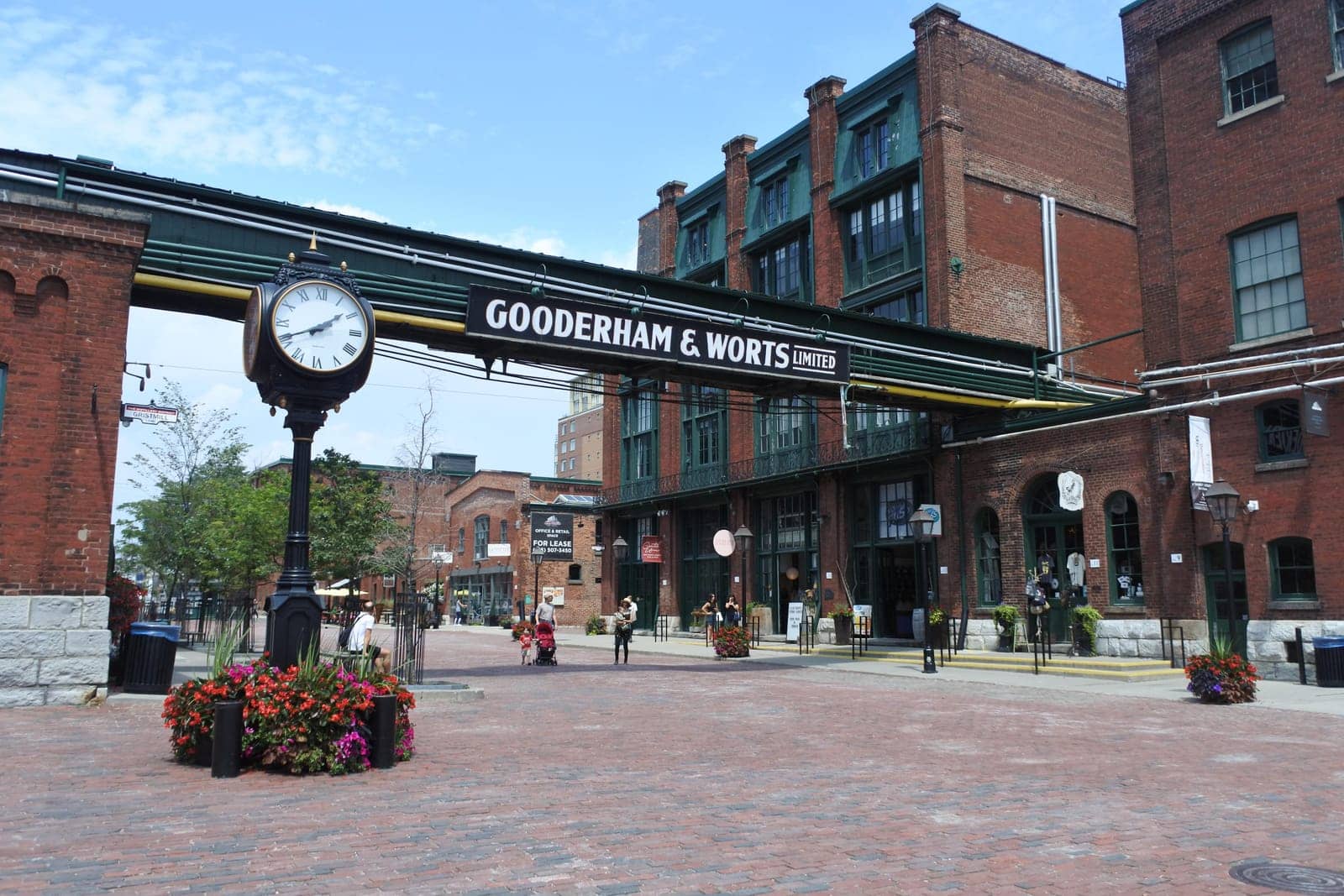 高中生加拿大留學(xué)攻略強(qiáng)勢(shì)來(lái)襲！