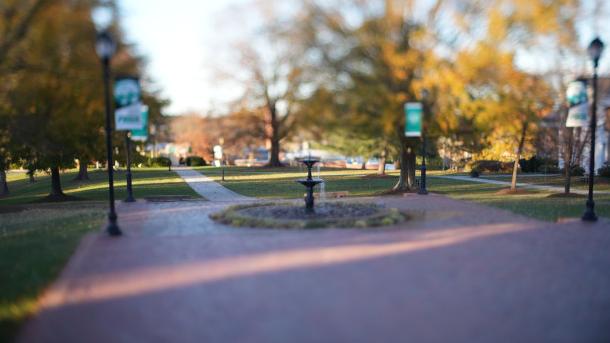 中考后如何規(guī)劃這些國家留學(xué)路徑？