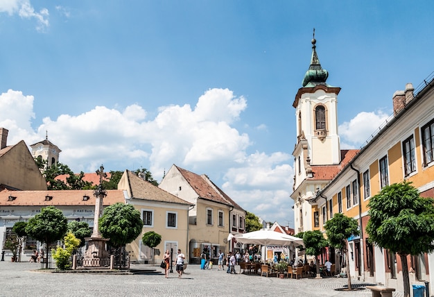 歐洲移民為何考慮匈牙利？多維度核心優(yōu)勢解析